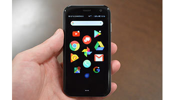 iPhoneライクの小型スマホ「Palm Phone」、ミニボディでも意外と iPhoneライクの小型スマホ「Palm Phone」、ミニボディでも意外と