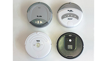 ガシャポンでルンバのミニチュア玩具をゲット、アイロボットとバンダイ