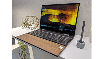 日本HP、世界最小2-in-1ノートPC 木製ボディや米粒サイズのカメラ採用