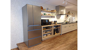 冷蔵庫選び、あなたは真ん中が「野菜室派」それとも「冷凍室派