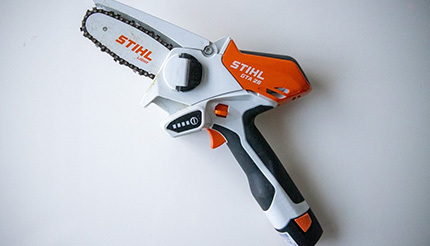 これが家庭用チェーンソーの最新形 デザイン 機能 価格の三拍子が揃った Stihl Gta26 n R