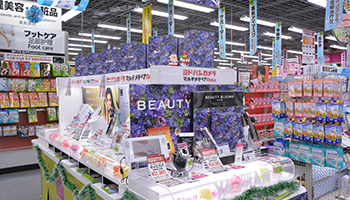 女性へのクリスマスプレゼント 今年は美顔器が人気 n R