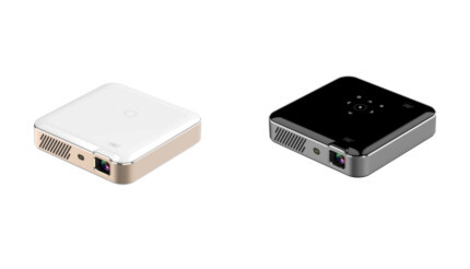 手のひらサイズのモバイルプロジェクター「カベーニ」シリーズの最上位