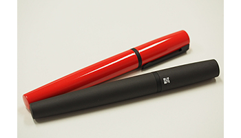 本体の50倍もする「ケース」が売れるワケ、ITOYA110 ペンジャケット