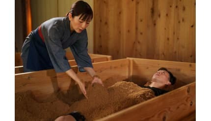 予約3カ月待ちの酵素風呂「発酵人間」が、大阪・淀川区のシャッター