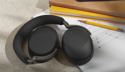 外出先でもしっかり音声操作 Jabraの次世代ヘッドセットは選べる