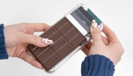 MagSafe対応 スマホ裏に付ける「板チョコ」 ハーシー公式コラボで誕生